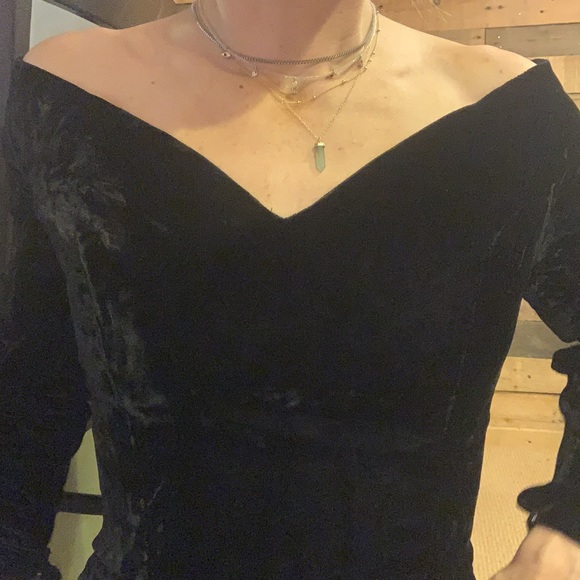 Vintage Black Velvet Dress - Picture 13 of 15